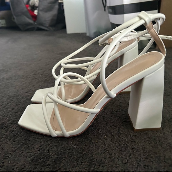 SHEIN Cuccoo White Strappy Heels in size 9.5 - Picture 2 of 3